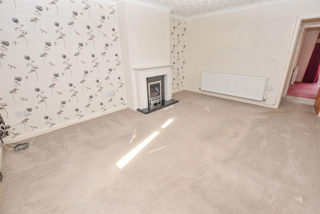 House in Wirral, Liverpool City Region - View 4
