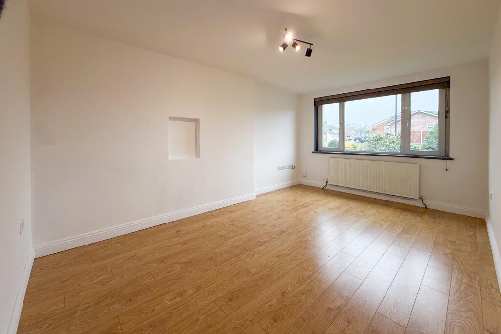 House in Berkshire, Windsor and Maidenhead - More