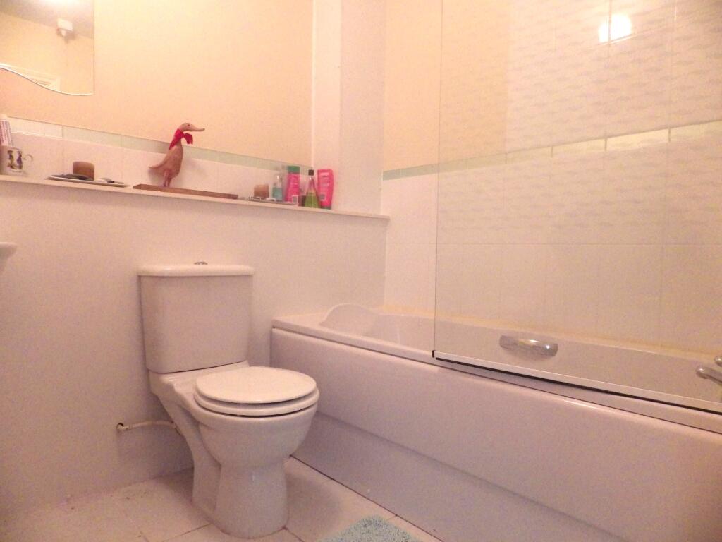 Apartment in Swindon, Churchward - View 5