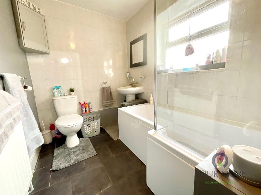 House in Redditch, Mount Pleasant, Smallwood - More
