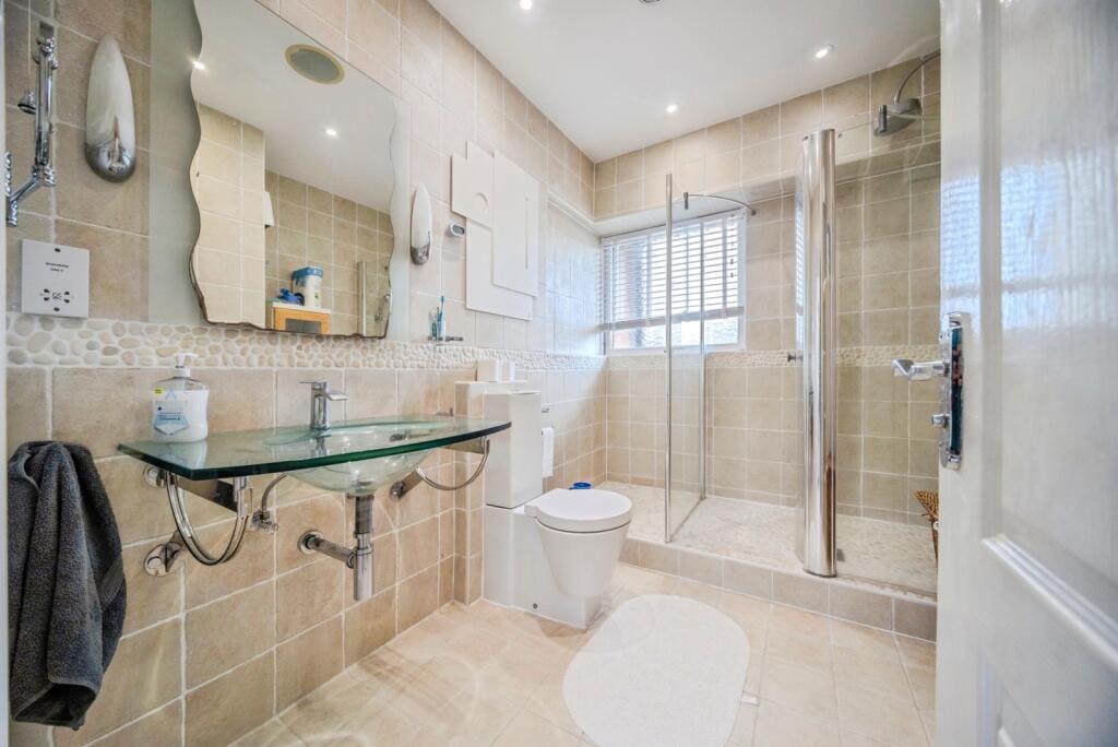 Main image of property: North Row, Milton Keynes, MK9