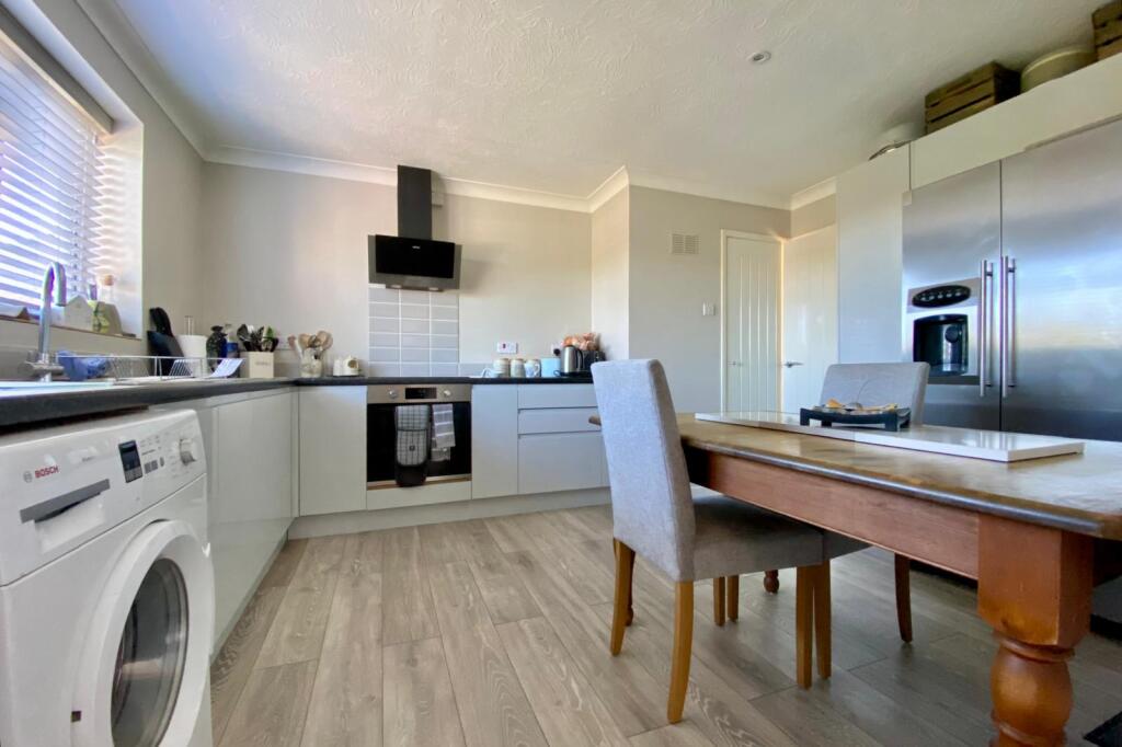 House in Verwood, Dorset - View 3
