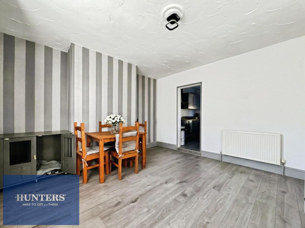 House in Chesterfield, Derbyshire - View 5