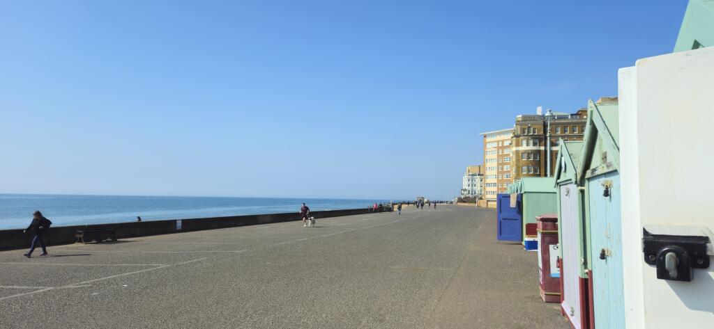 Hove Lawns, Kingsway, Hove photo 3