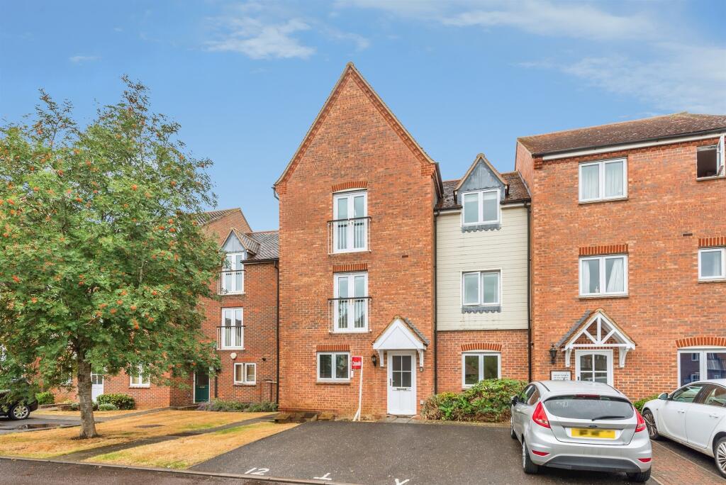 Main image of property: Marina Way, Abingdon