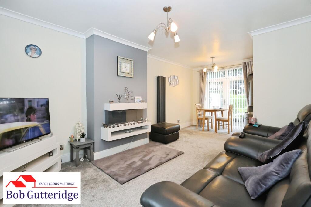 House in Newcastle-under-Lyme, Bradwell - View 2