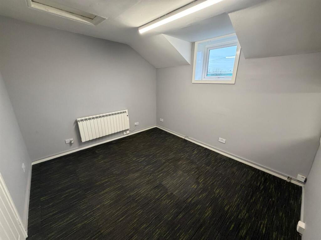 Additional image 4 of Corngreaves, 76 Graingers Lane, Cradley Heath