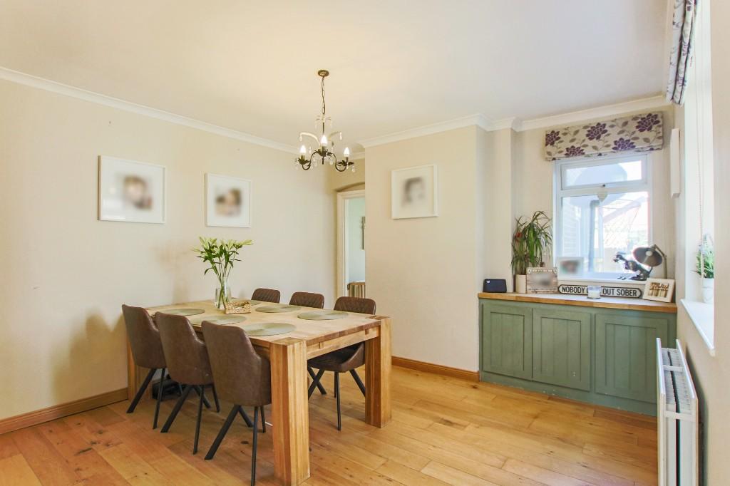 House in Redhill - View 5