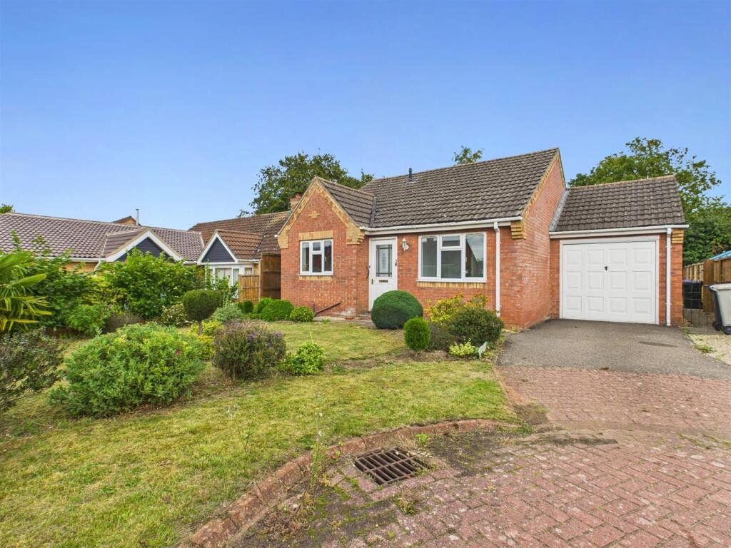 Main image of property: 5 Fairfax Close, Horncastle