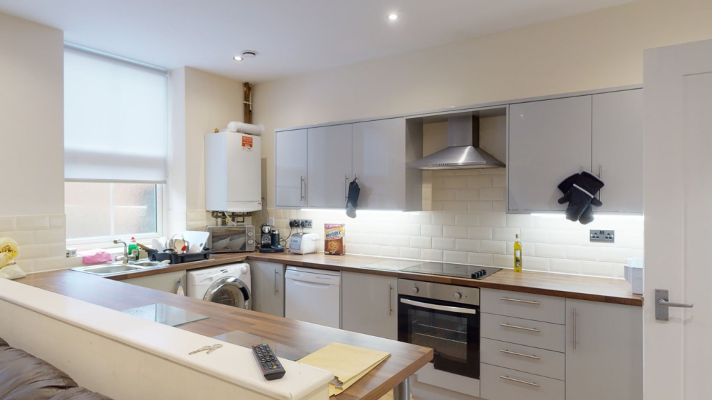 Main image of property: Flat 4, Ormiston House, 34 Pelham Street, Nottingham, NG1 2EG