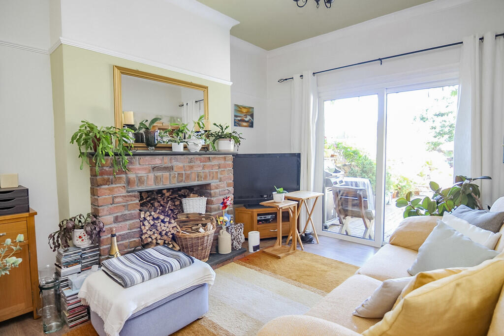 House in Weston-super-Mare, Whitecross Village - View 3