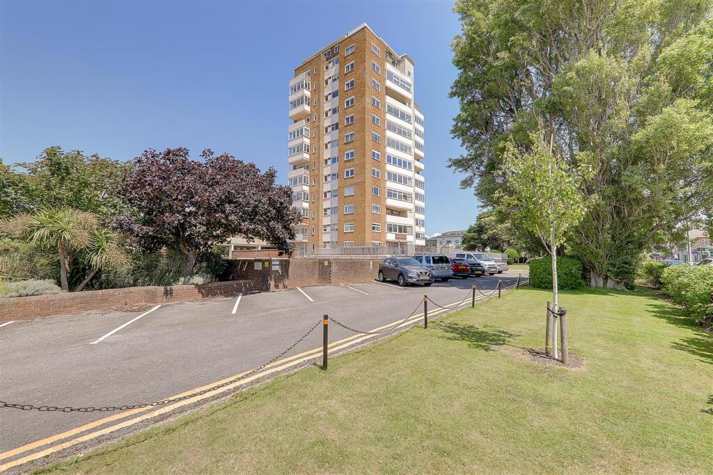 Main image of property: Boundary Road, Worthing, BN11