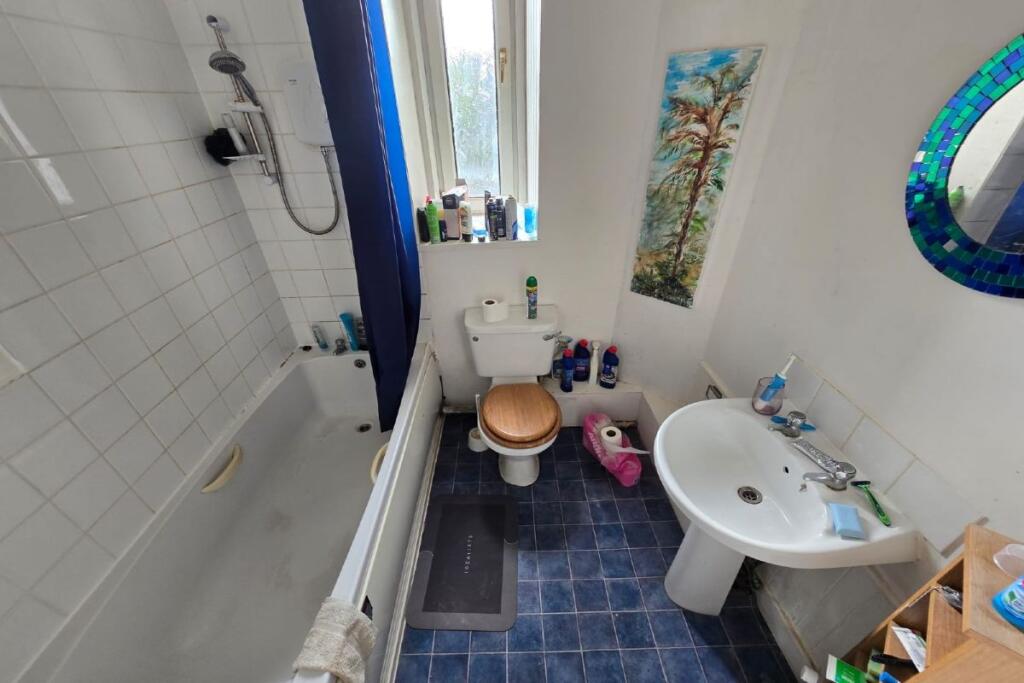 Apartment in Paisley, Argyll and Bute - View 5