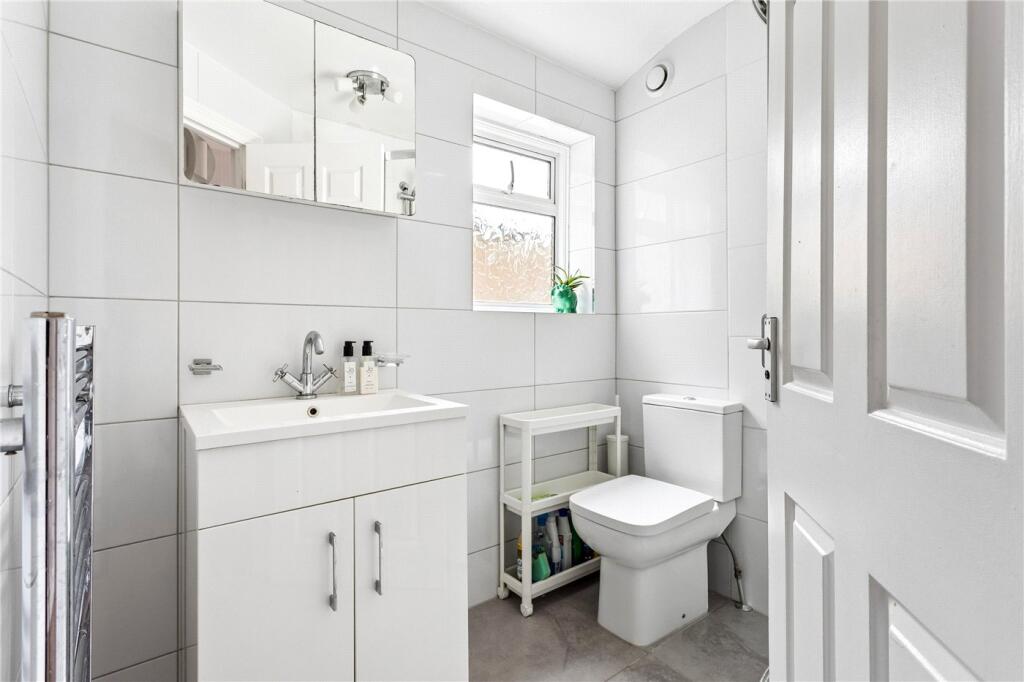 House in London - View 5