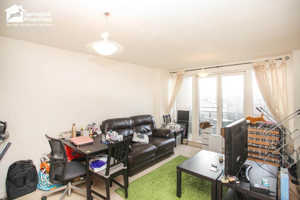 Apartment in Coventry, West Midlands - View 3