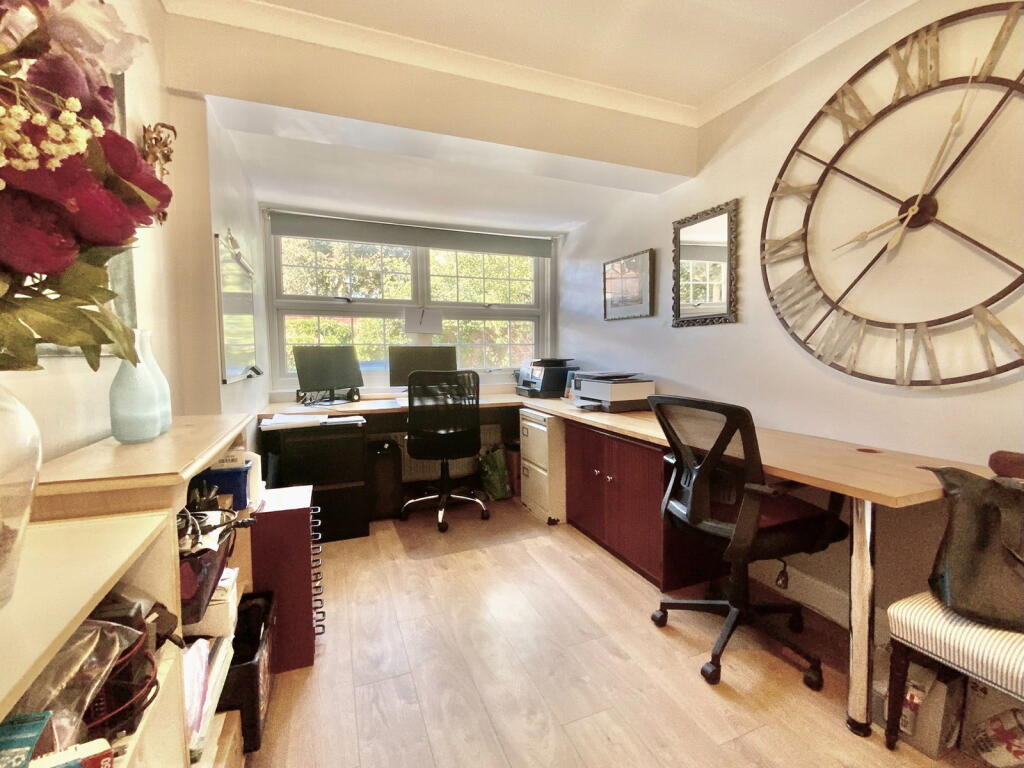 House in London - View 3