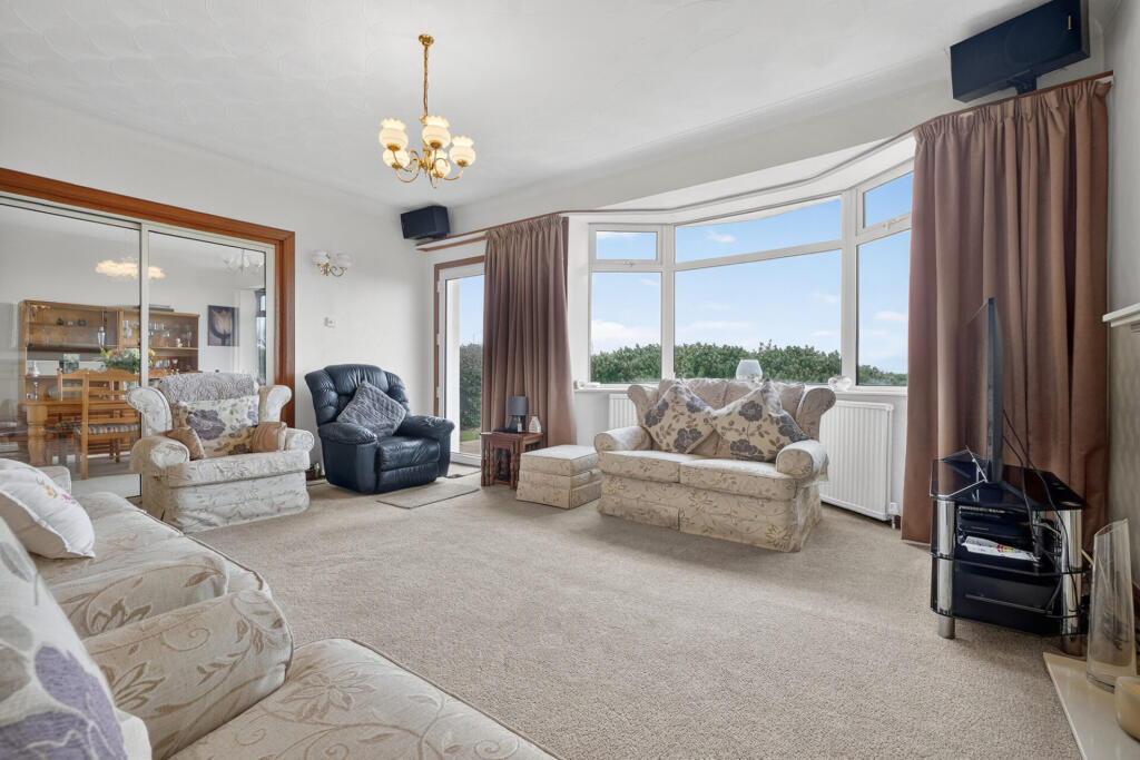 85 Ardrossan Road, Seamill, KA23 9NF photo 4