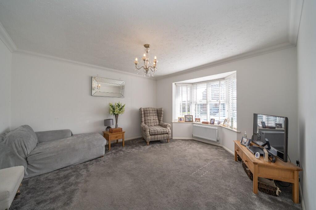 House in BuckS, Watermead - View 6