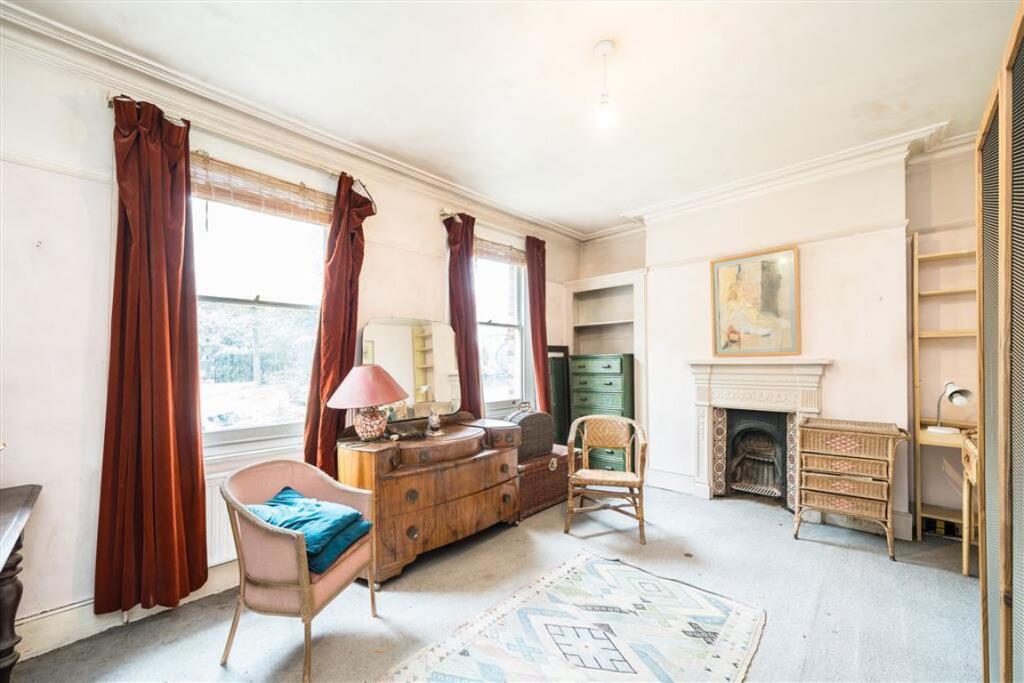 House in London - View 5