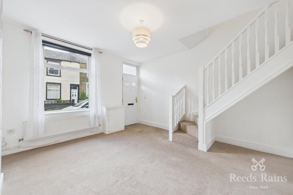 House in Pendle, Nelson - More