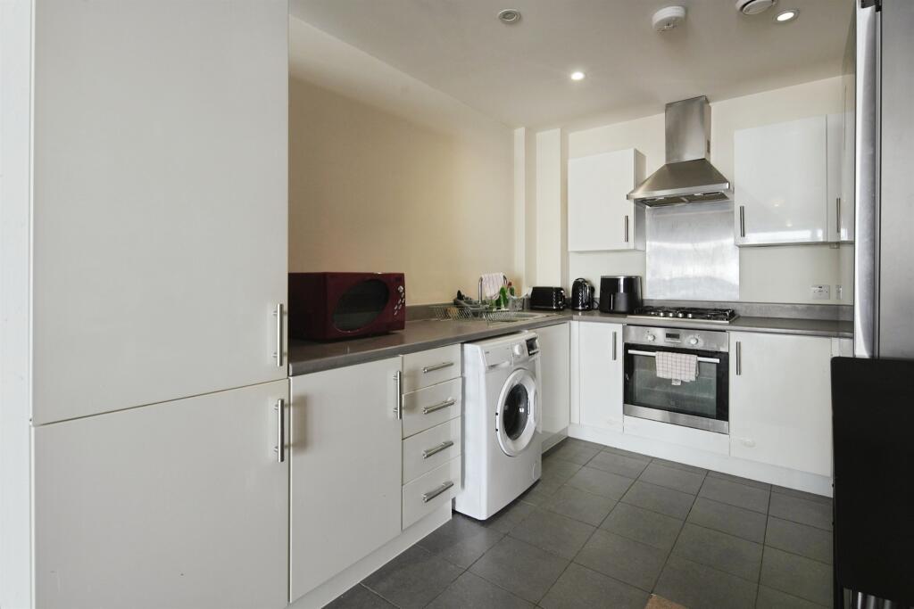 Apartment in Brighton, Hollingdean - View 3