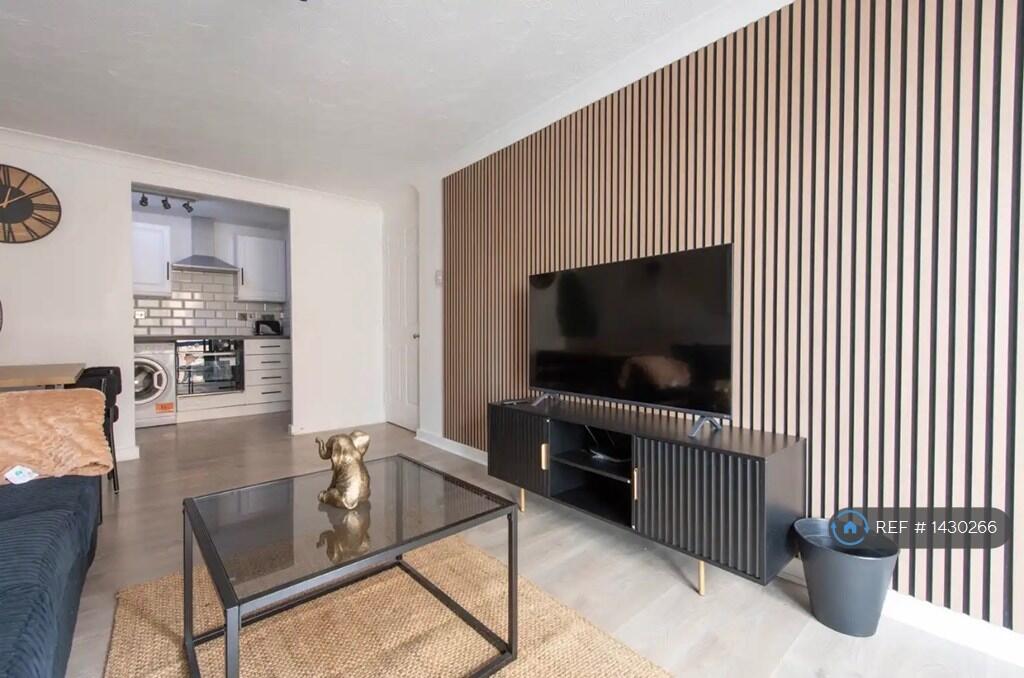 Apartment in Dartford - More