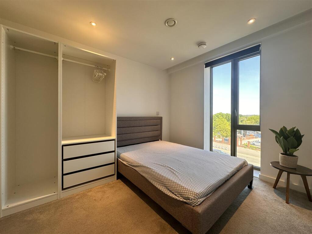 Apartment in Salford, Blackfriars, Ordsall - More
