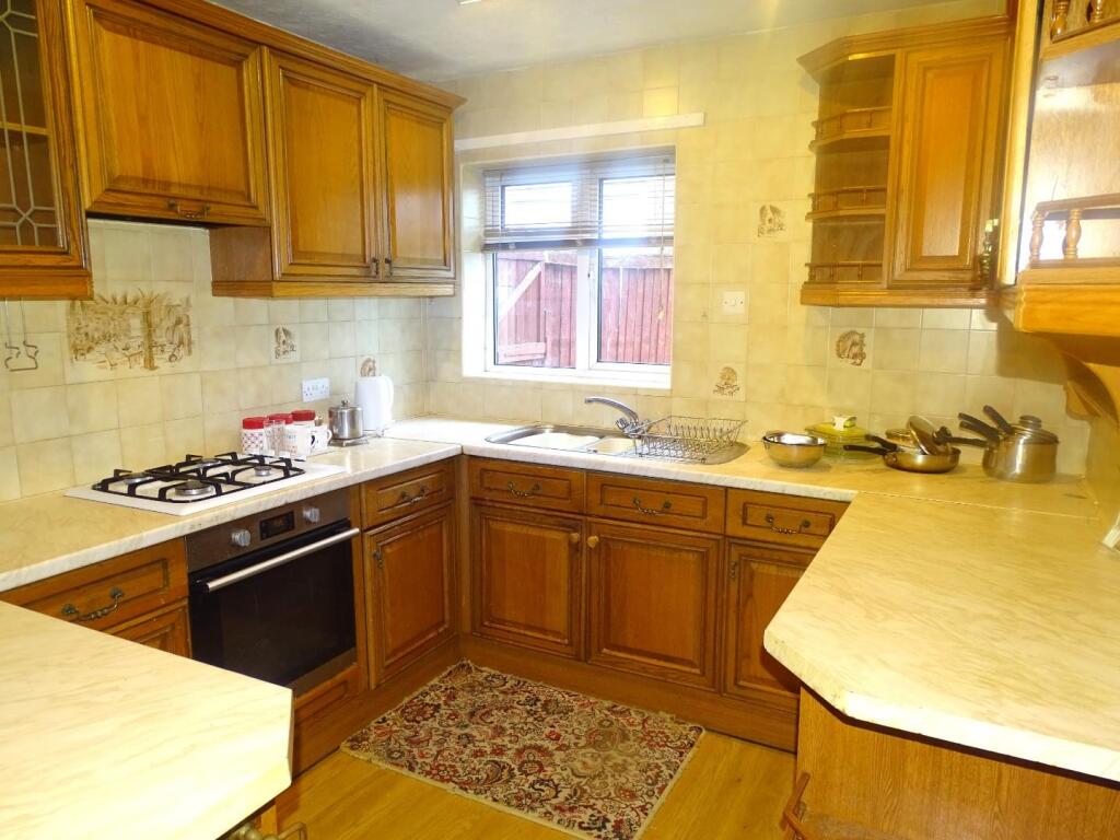 Elms Drive, Chelmsford photo 2