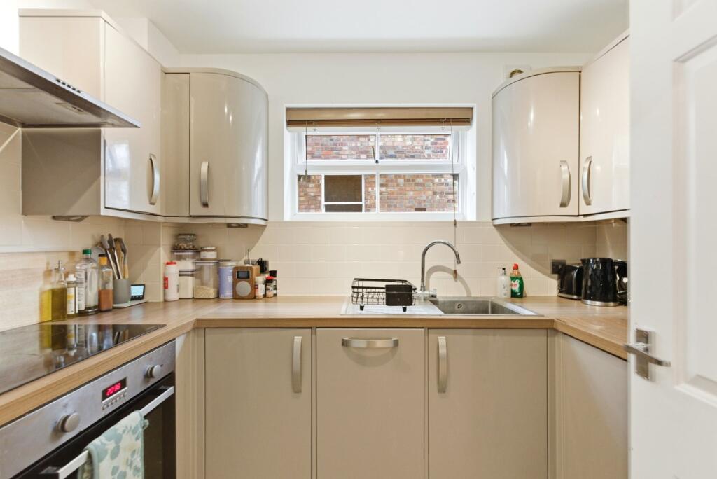 Beaconsfield Road, St. Albans, Hertfordshire, AL1 – další