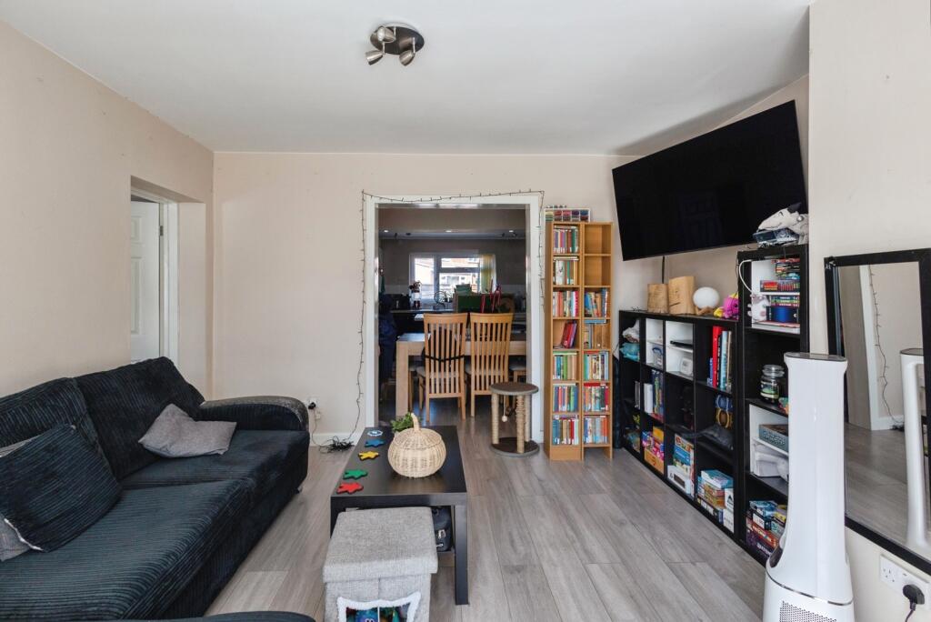 House in Tameside, Greater Manchester - View 3