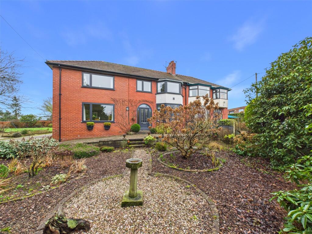 Main image of property: Whartons Lake, Newton, Frodsham, Cheshire, WA6