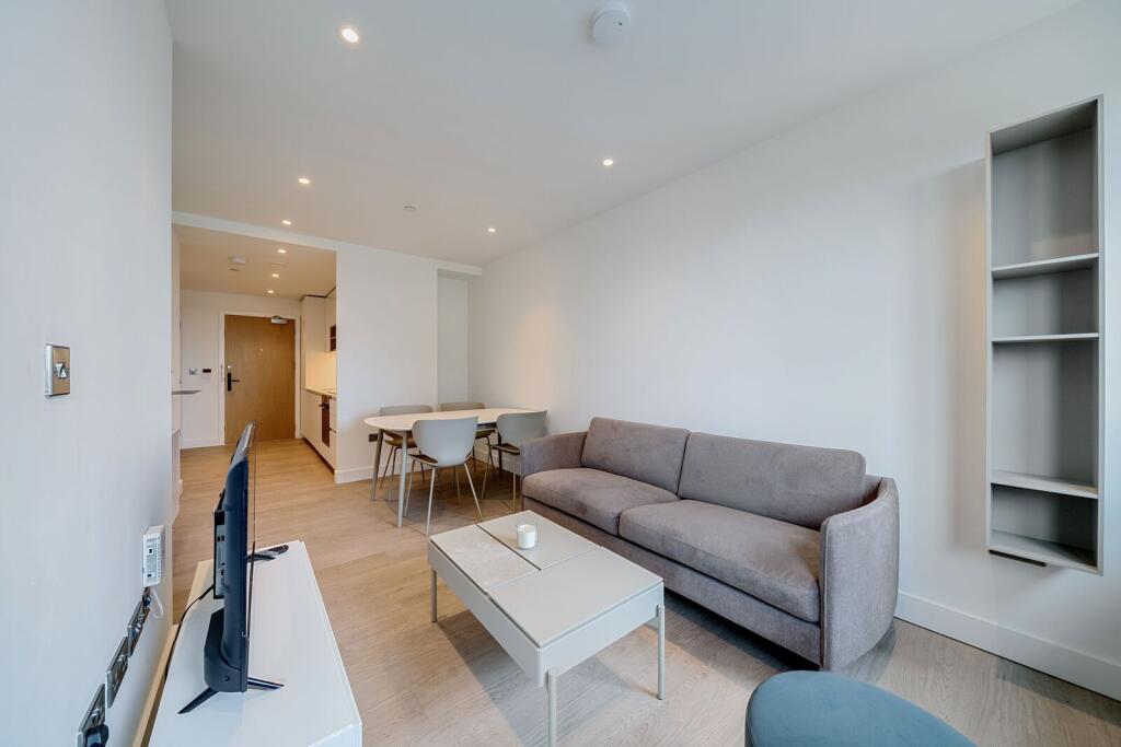 Apartment in Harrow - View 4