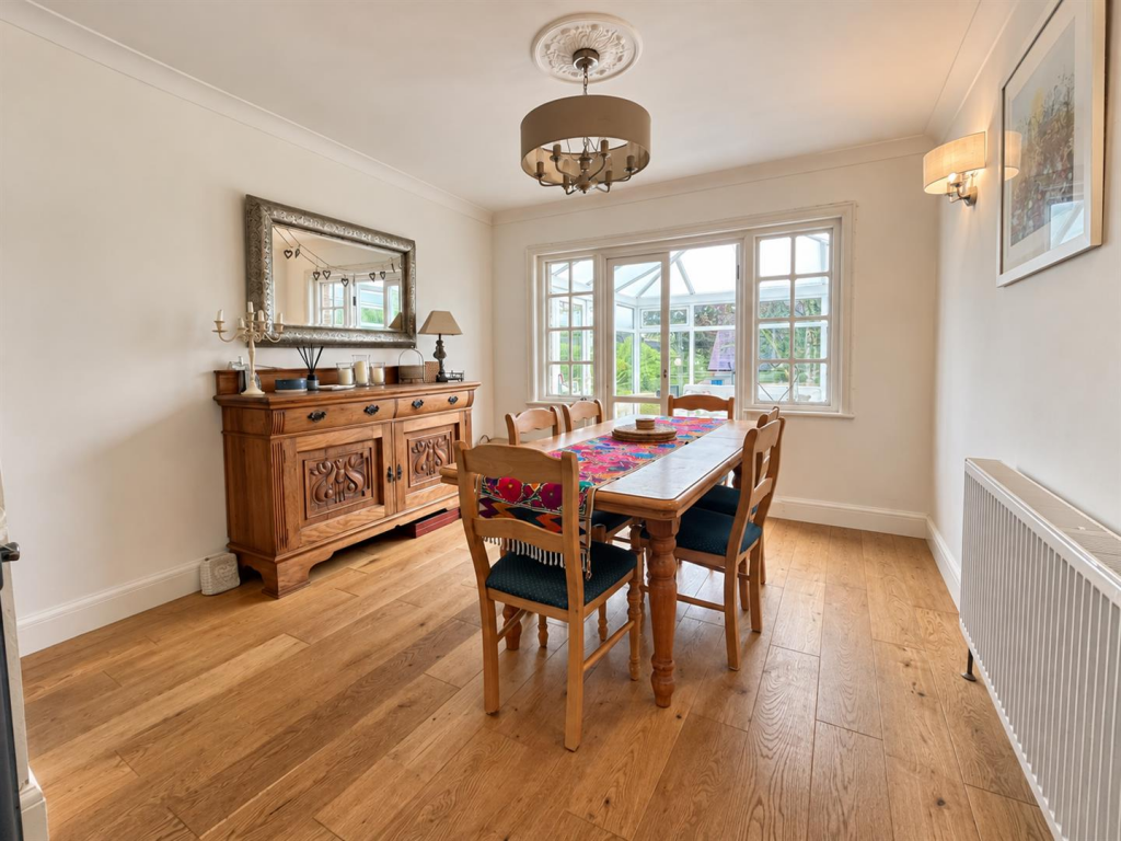 House in Tonbridge - More