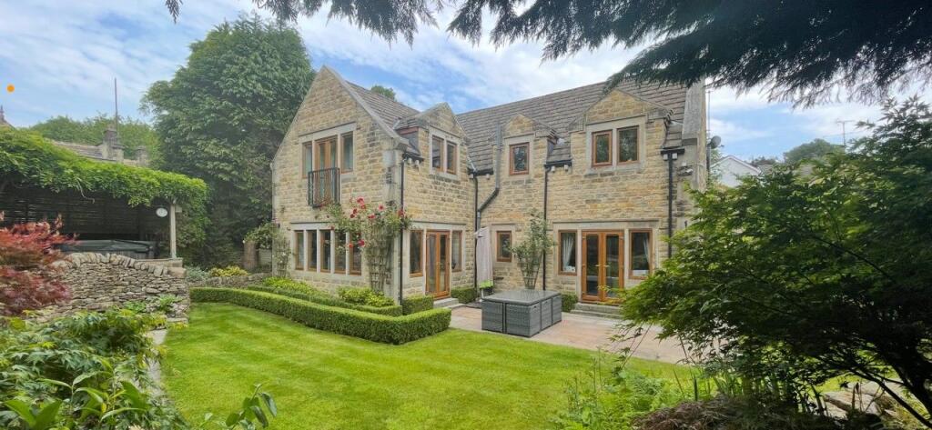 Additional image 30 of Littlebeck, Gilstead Lane, Bingley, BD16 3LN