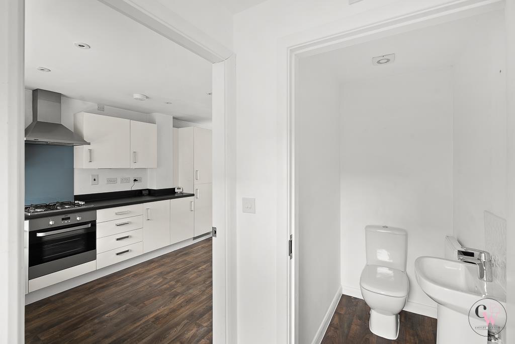 House in Sandbach, Ettiley Heath - More