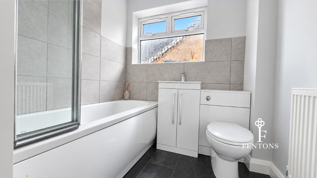 House in Frinton-on-Sea, Frinton and Walton - More