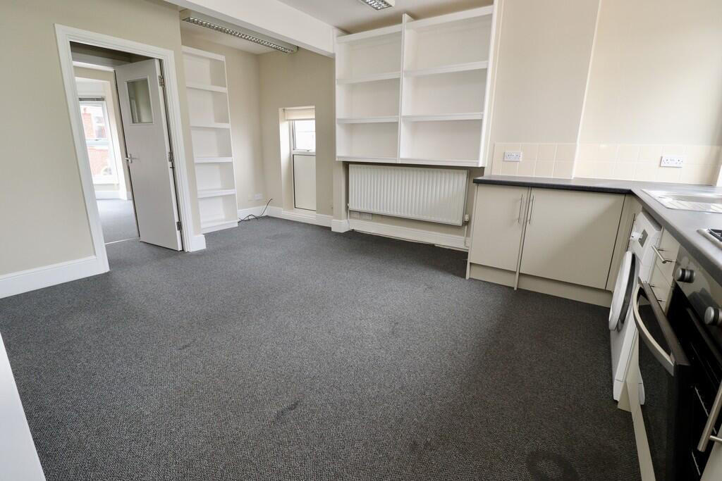 Apartment in Lincoln, New Boultham - View 4