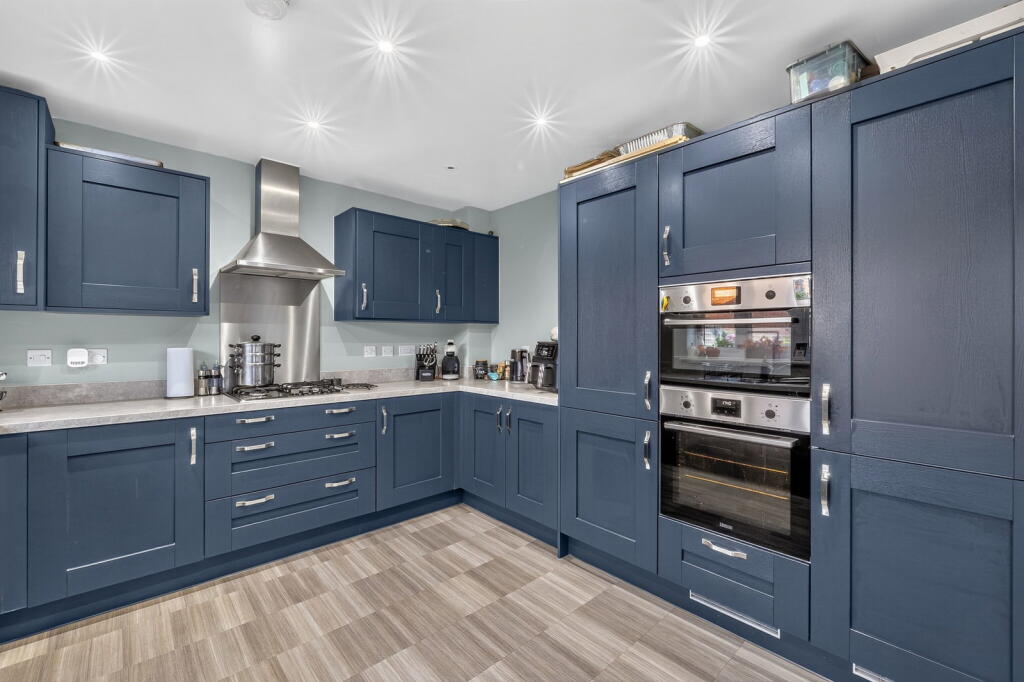 House in Milton Keynes - View 3