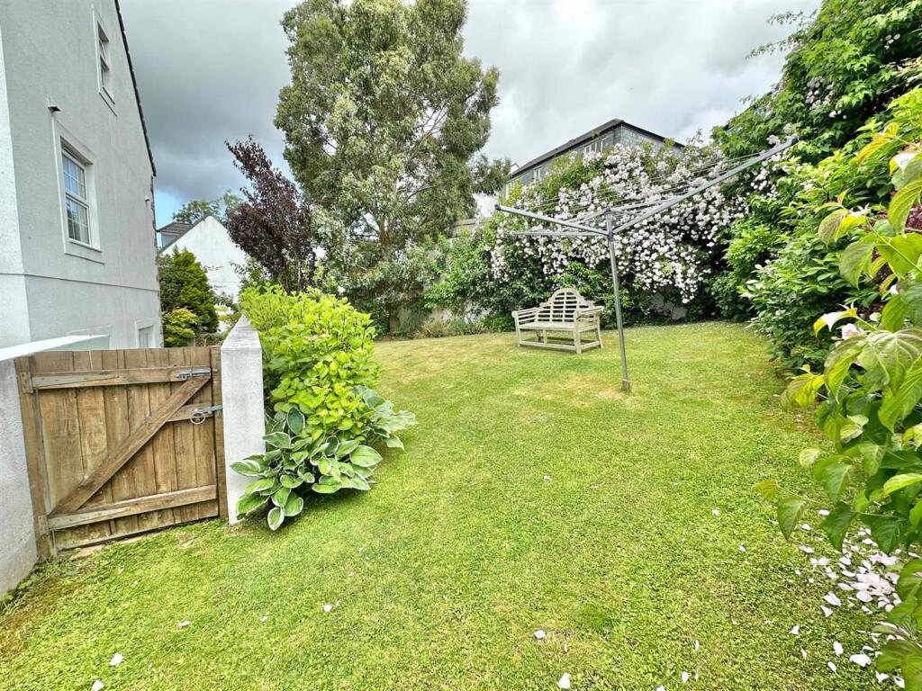 Chygoose Drive, Truro photo 2