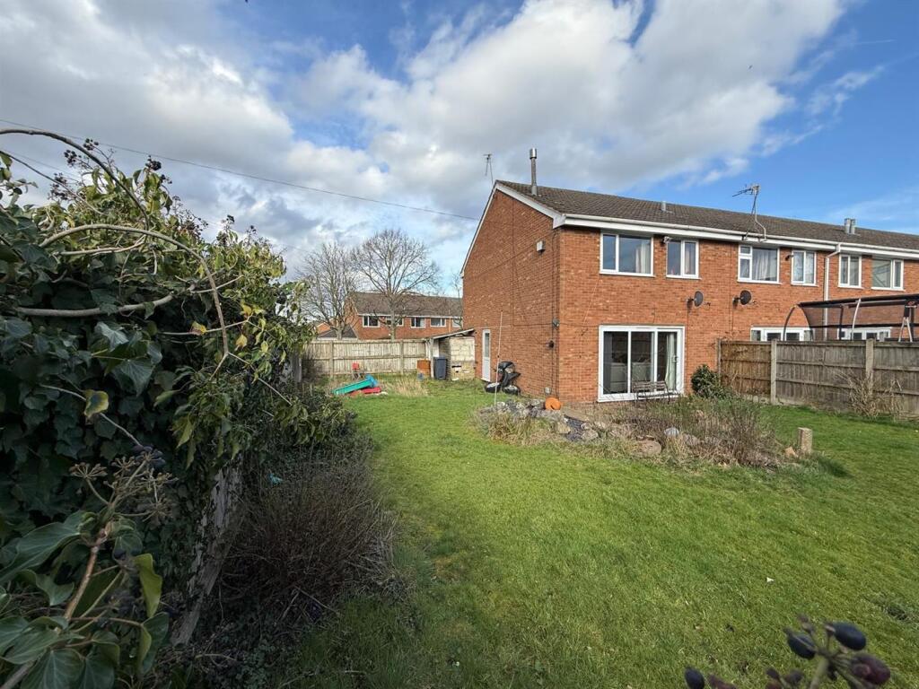 Main image of property: Kitwell Lane, Quinton, B32 4DA