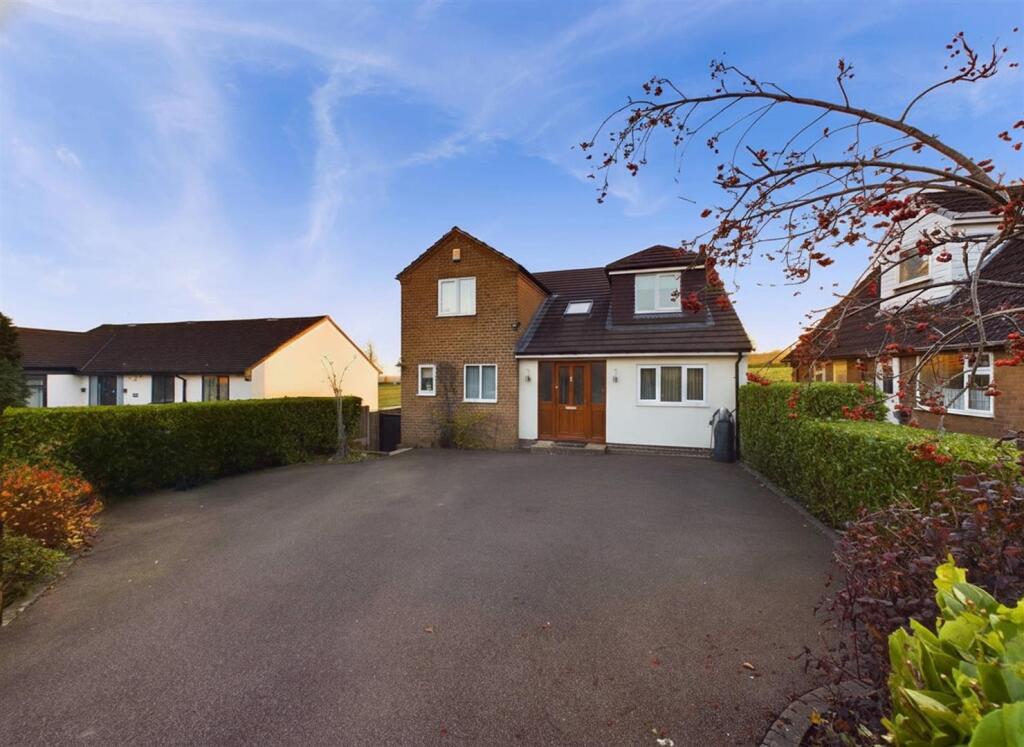 Main Road, Cutthorpe, Chesterfield photo 4