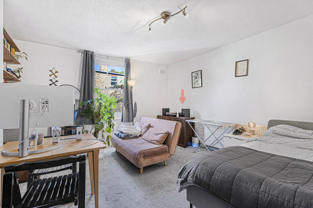 Apartment in London - View 2