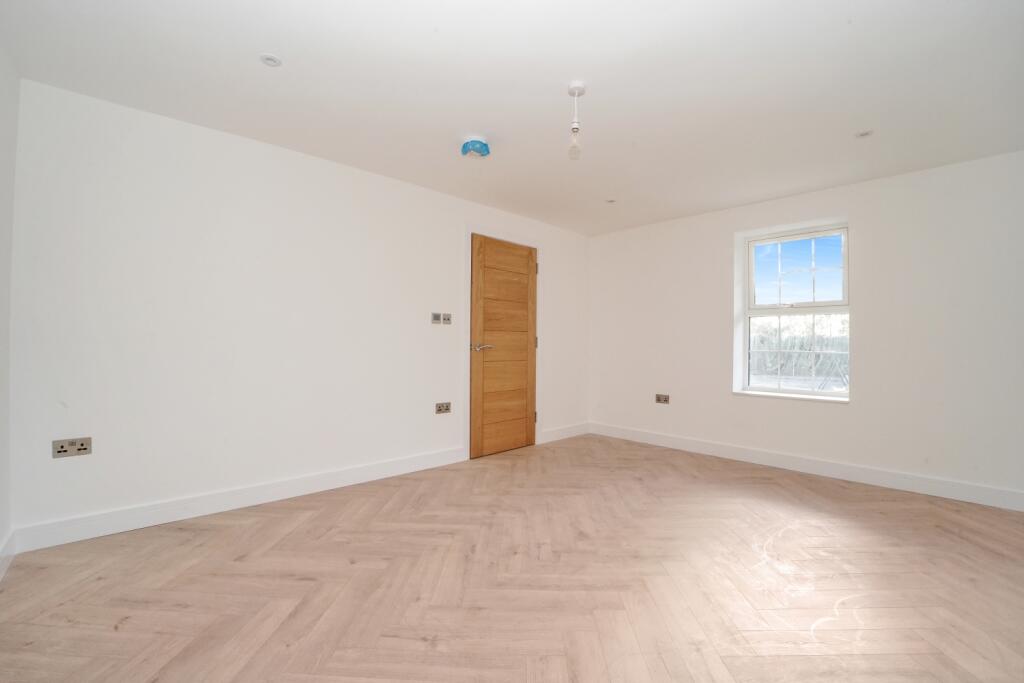 House in South Marston, Swindon - View 5