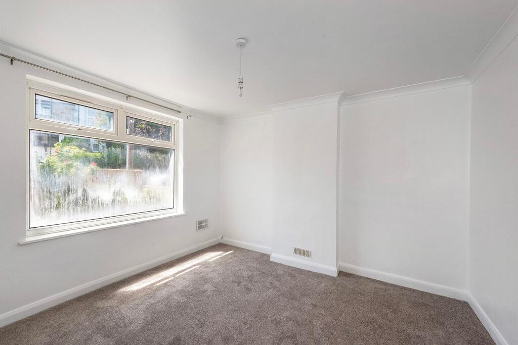 House in London - View 3