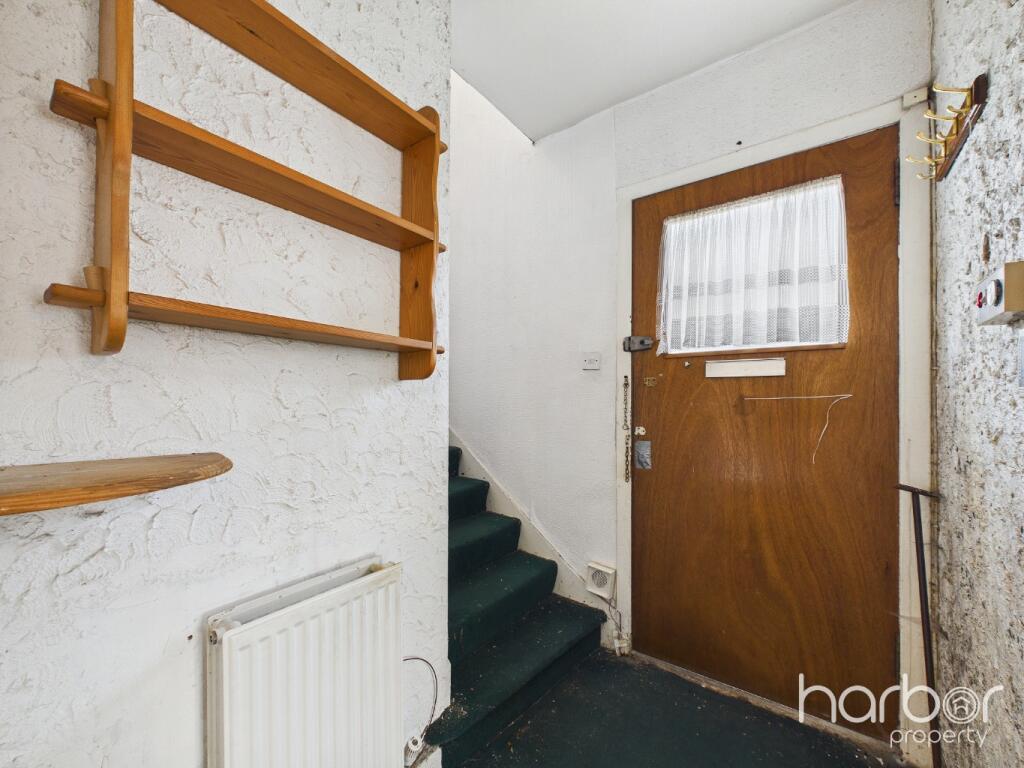 House in Glasgow, Lightburn - More