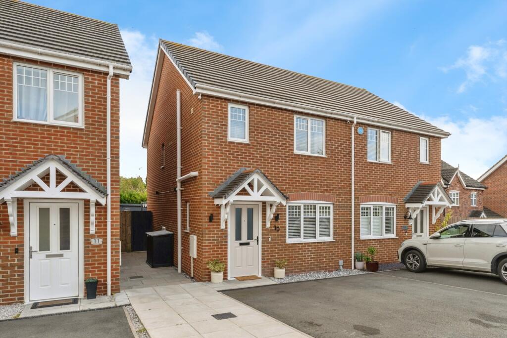 Main image of property: Hamilton Court, DEESIDE, Clwyd, CH5