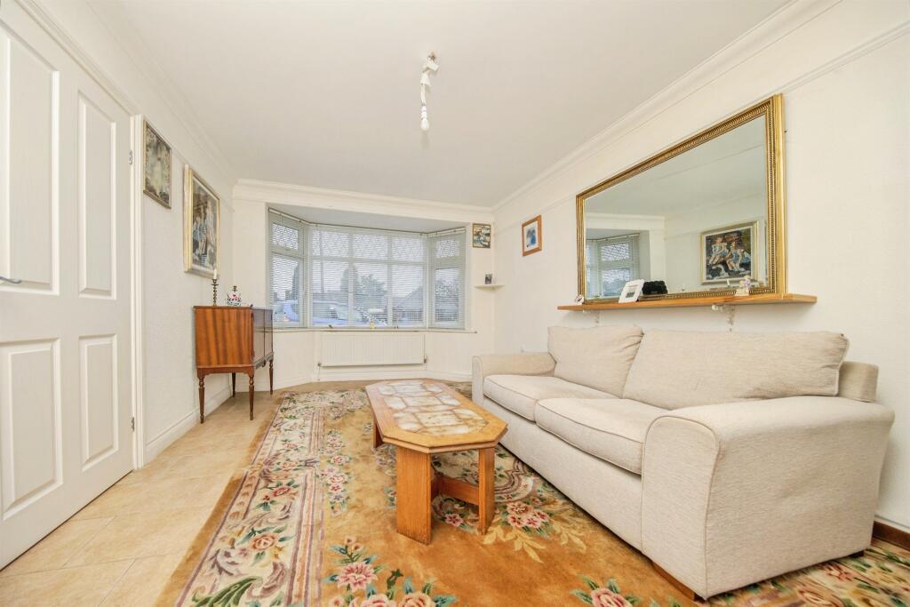 Chelsworth Avenue, Ipswich photo 4