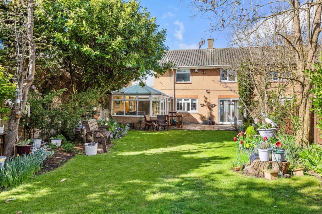 Main image of property: Walkern Road, Stevenage, Hertfordshire, SG1