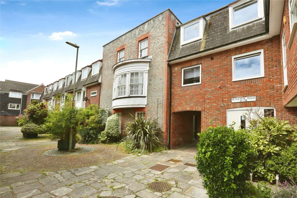 Main image of property: Seahorse Walk, Gosport, Hampshire, PO12