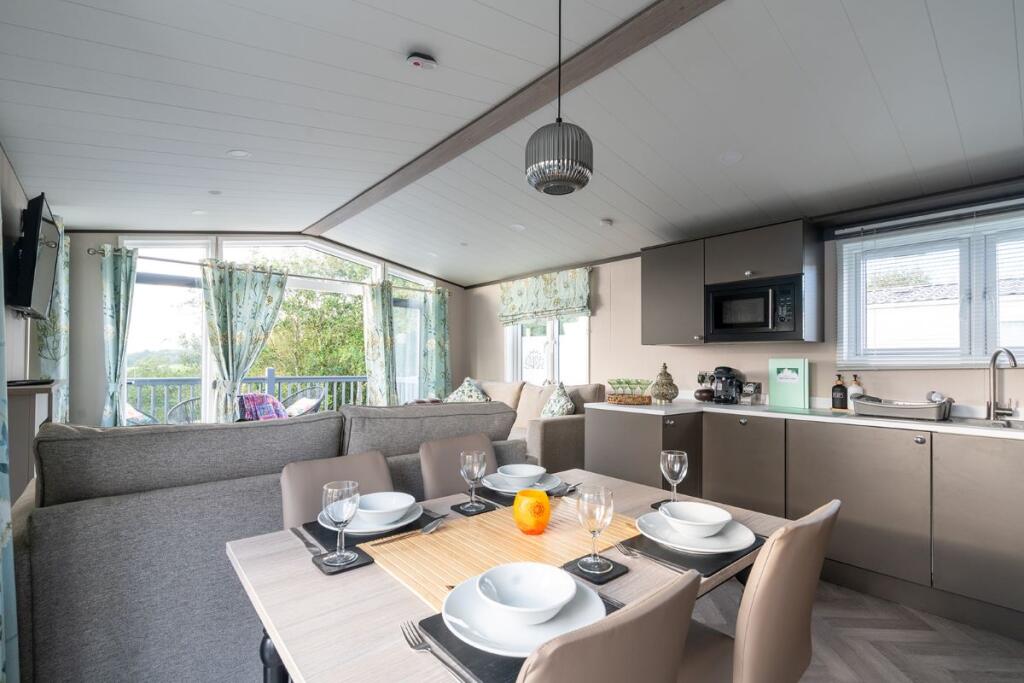 Sandymouth 6 Hedley Wood Holiday Park, Tackbear Road, Bridgerule, Devon, EX22 7ED photo 5